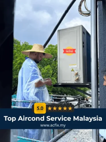 ACFix techinician repair a Aircond outdoor